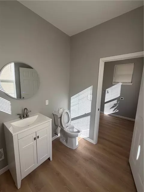 Bath - 141 Third Ave, Braddock, PA 15104 photo 1 of 2