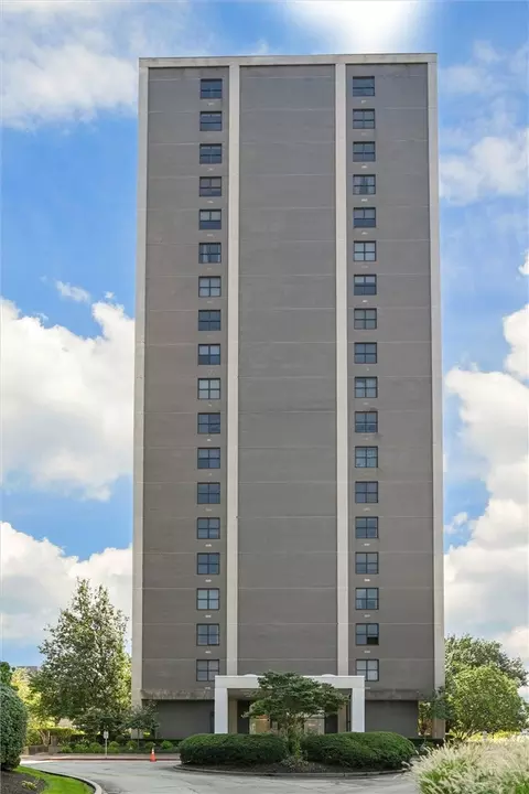 112 Washington Pl #11G, Pittsburgh, PA 15219