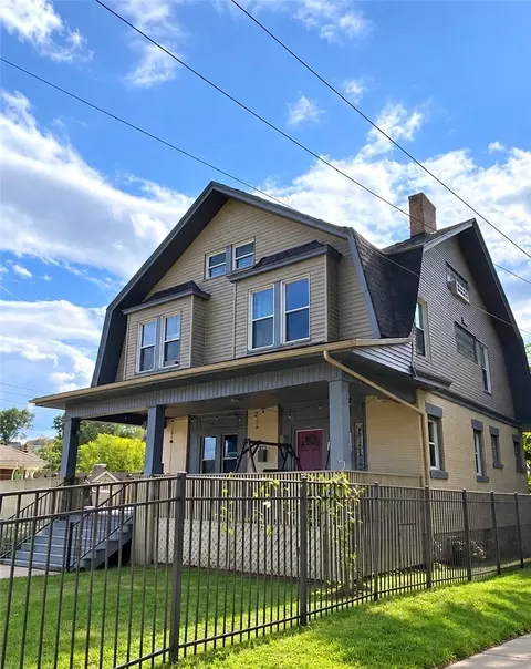 1 Lawson Ave, Pittsburgh, PA 15205