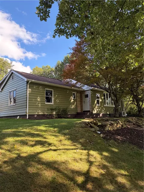 101 Fairground Rd, Ford City, PA 16226