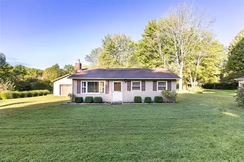 15307 Conaway Dr, Linesville, PA 16424