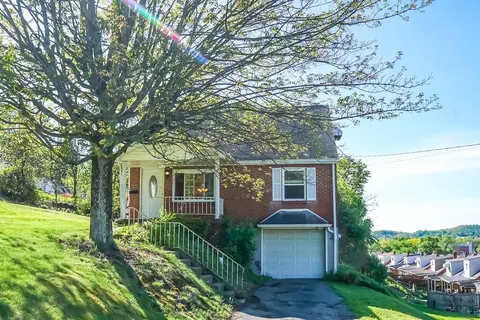 434 Mary St, Jeannette, PA 15644