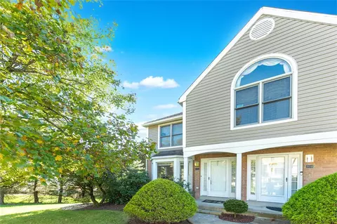 306 Newbury Dr, Monroeville, PA 15146