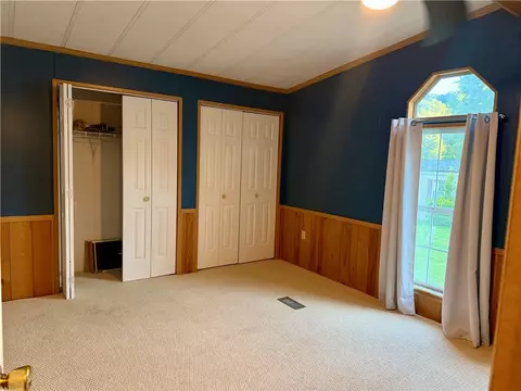 410 Meadows Dr, Apollo, PA 15613 photo 8