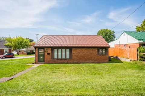 112 Larry St, Aliquippa, PA 15001