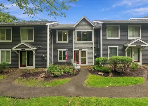1803 Eagles Ridge Ct, Hidden Valley, PA 15502