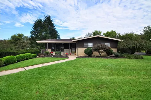 7109 Gayle Dr, Finleyville, PA 15332