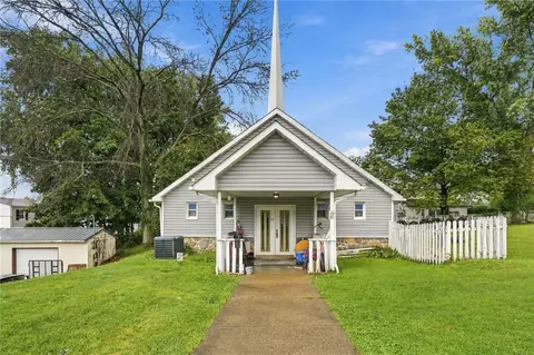 1415 Strawn Ave, New Kensington, PA 15068