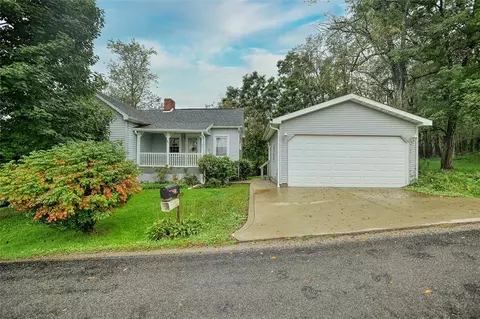 23 Ridge Rd, Avella, PA 15312