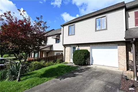 105 Williamsburg Dr, Elizabeth, PA 15037