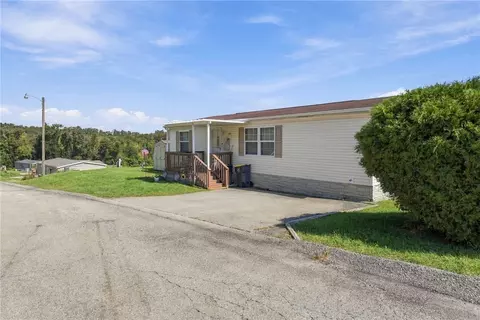 208 Knight Dr, Rostraver, PA 15012