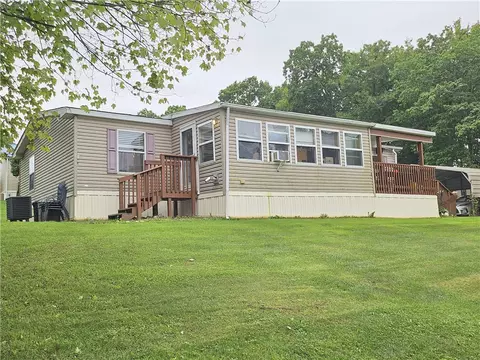 607 Amy Ln, Butler, PA 16001