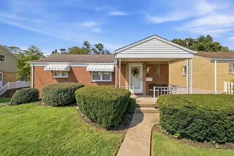 335 Roosevelt Ave, Mckees Rocks, PA 15136
