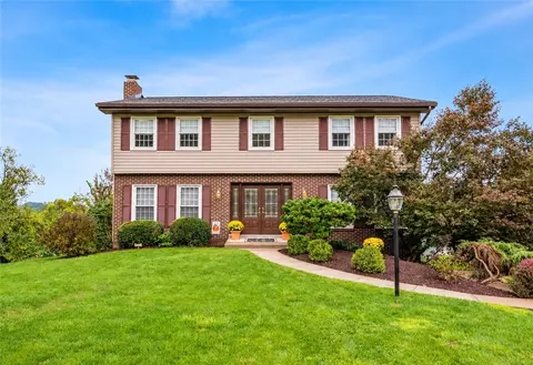1012 Hamlin Dr, Bethel Park, PA 15102