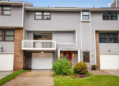 528 Hunters Path Rd, Bridgeville, PA 15017