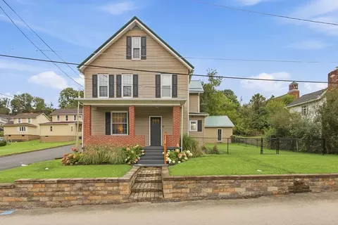 403 3rd Ave, Sutersville, PA 15083