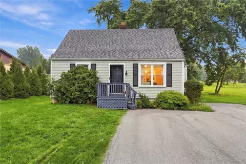207 S Duffy Rd, Butler, PA 16001