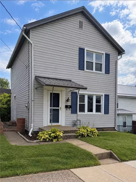 108 Wallace Ave, Leechburg, PA 15656