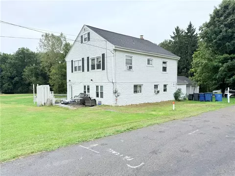 1026 Basilone Dr, New Castle, PA 16101