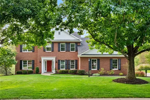 9914 Le Grand Dr, Wexford, PA 15090