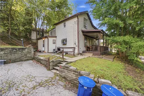 2514-2516 Dalemount St, Pittsburgh, PA 15216
