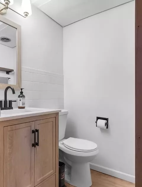 130 Todd Ave, Hermitage, PA 16148