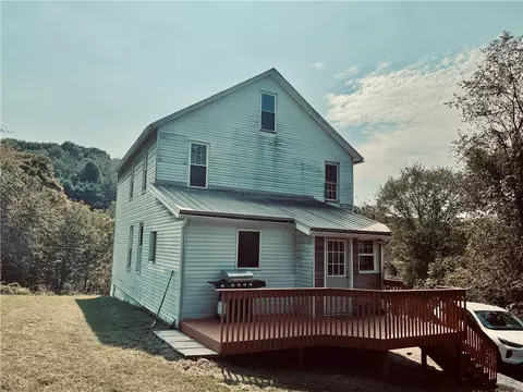 Exterior - 871 Old State Rd, Apollo, PA 15613 photo 3 of 3