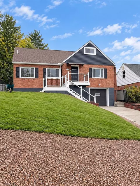 210 Sunny Dr, Pittsburgh, PA 15236