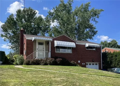 638 Elaine Dr, Pittsburgh, PA 15236