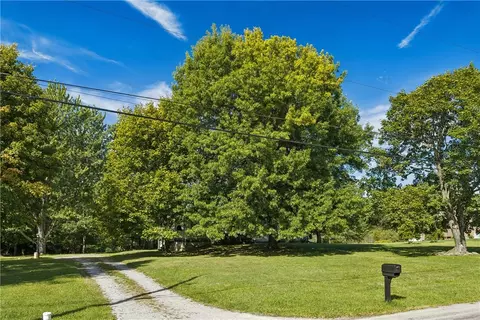 126 James St, Beaver Falls, PA 15010