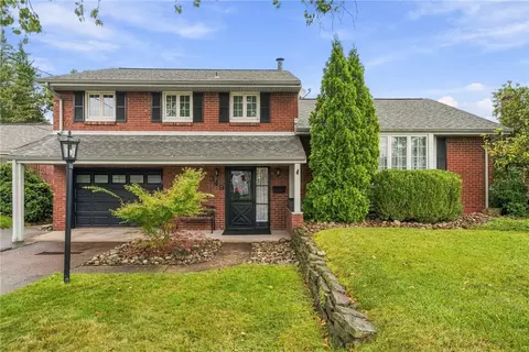 349 Grove Dr, New Kensington, PA 15068