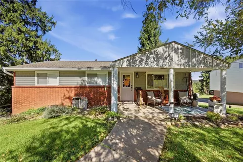 3161 Vermont Dr, New Kensington, PA 15068
