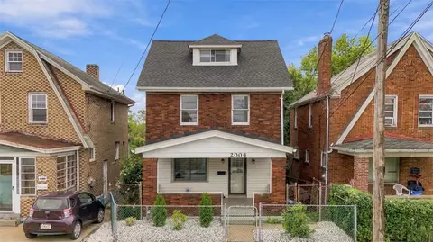 2004 Pioneer Ave, Pittsburgh, PA 15226