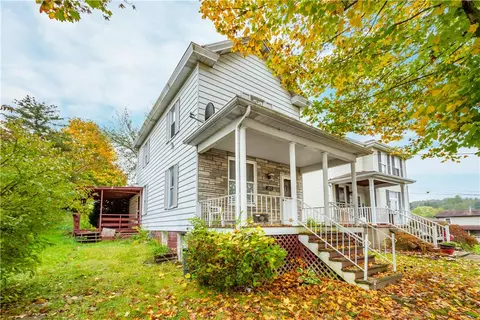 205 Mccormick Ave, Bentleyville, PA 15314