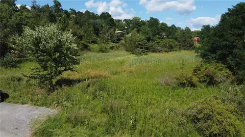 3227 Camberly Dr, Gibsonia, PA 15044