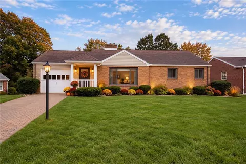 2203 Hemlock Dr, White Oak, PA 15131