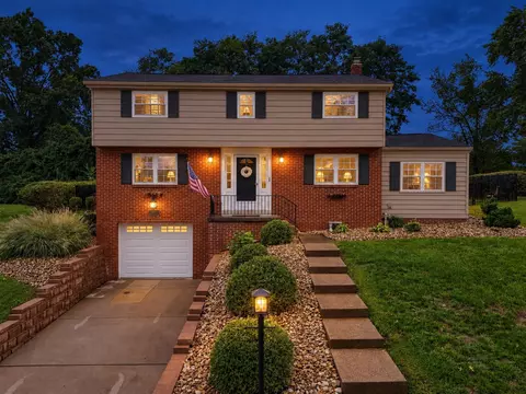 2331 Cassidy Dr, Bethel Park, PA 15102