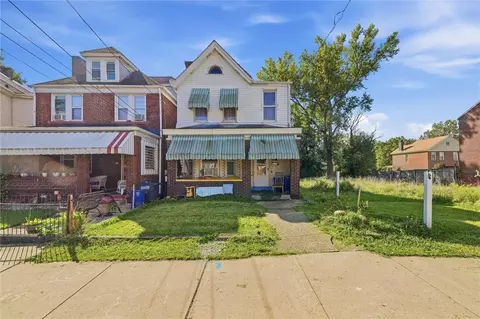 316 Winston St, Pittsburgh, PA 15207