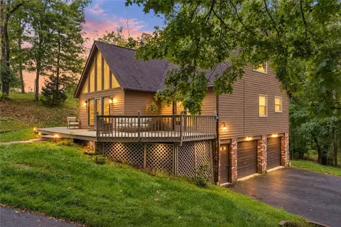 4819 Country Ln, Gibsonia, PA 15044