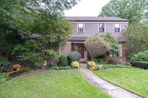 3345 Brookdale Dr, Pittsburgh, PA 15241
