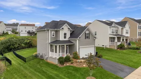 2031 Sir Patrick, Mcdonald, PA 15057
