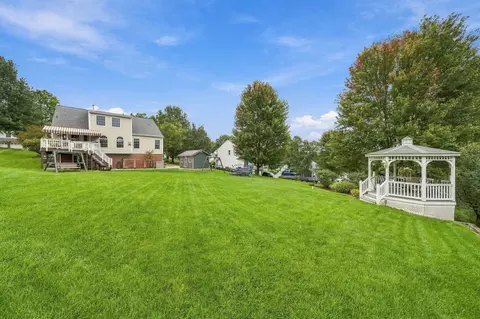 Exterior - 115 Pine Nut, Eighty Four, PA 15330 photo 6 of 9