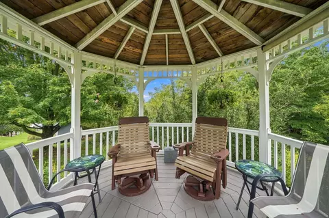 Exterior - 115 Pine Nut, Eighty Four, PA 15330 photo 6 of 10