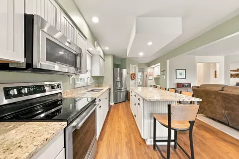 Kitchen - 115 Pine Nut, Eighty Four, PA 15330 photo 2 of 4