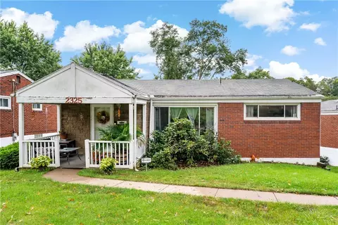 2325 Crestview Rd, Pittsburgh, PA 15216