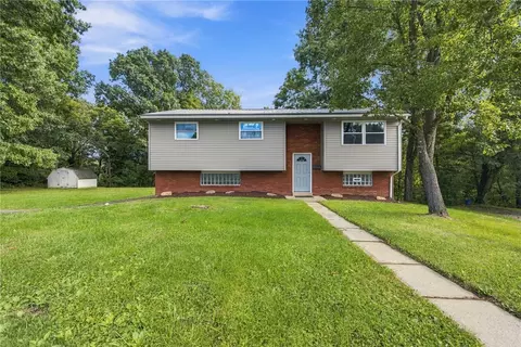 3265 Dorothy St, New Kensington, PA 15068