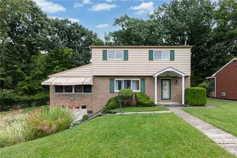 1203 Vivjon Dr, Homestead, PA 15120