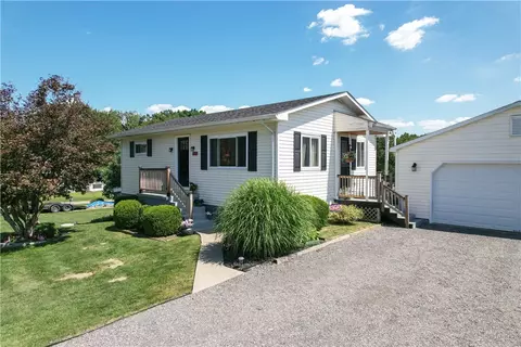 150 Melzina St, Springdale, PA 15144