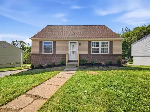 3413 Durr Dr, Aliquippa, PA 15001