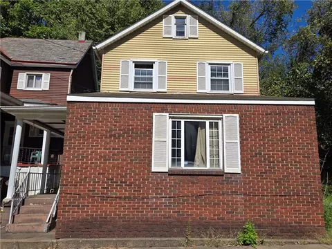 3077 Auberle St, Mckeesport, PA 15132